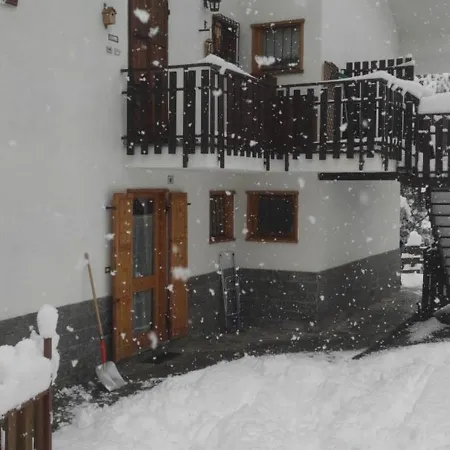 Monolocale Situato In Zona Tranquilla Apartment Brusson
