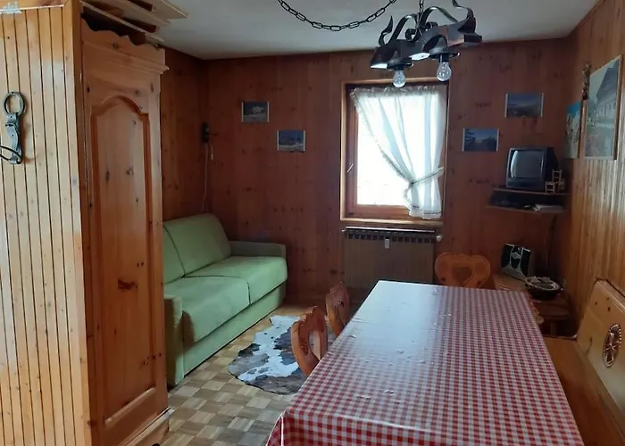 Monolocale Situato In Zona Tranquilla * ברוסון