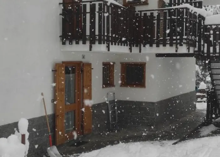 Monolocale Situato In Zona Tranquilla דירה ברוסון